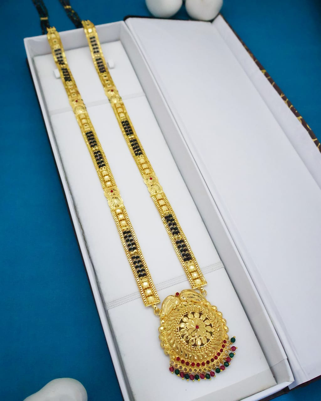 ELEGANT PENDENT MANGALSUTRA